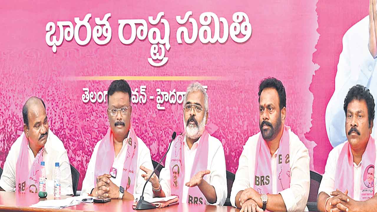 కేకే పార్టీని వీడటం సరికాదు