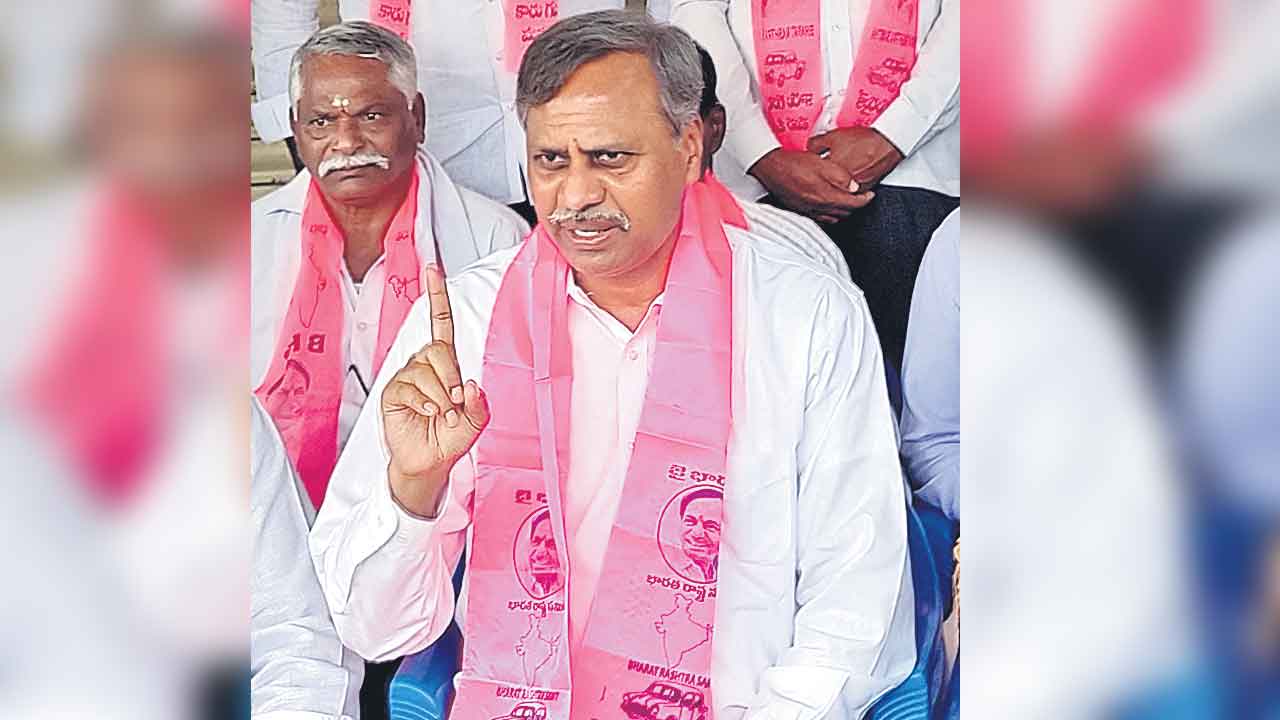 కడియం.. రాజీనామా చెయ్‌