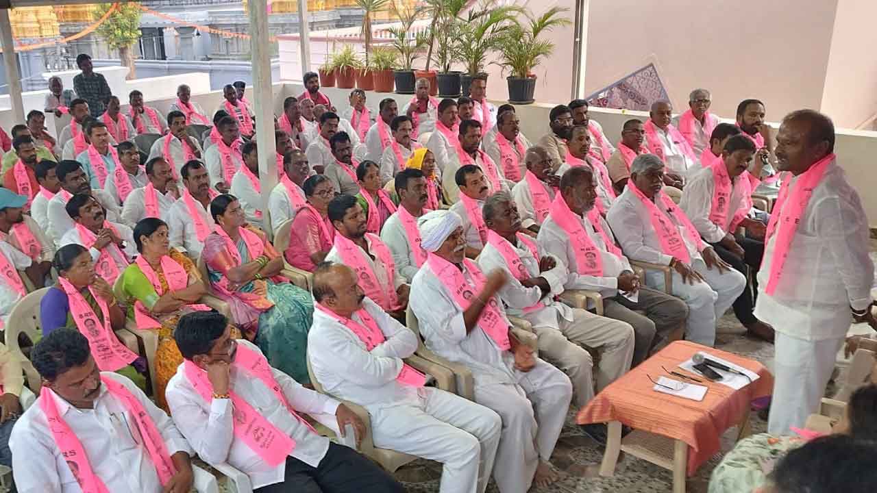 ప్రభుత్వ వ్యతిరేక విధానాలను ఎండగడుదాం