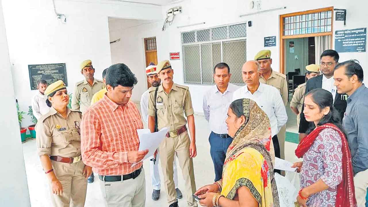 యూపీలో తెలుగు బిడ్డ జోర్దార్‌!