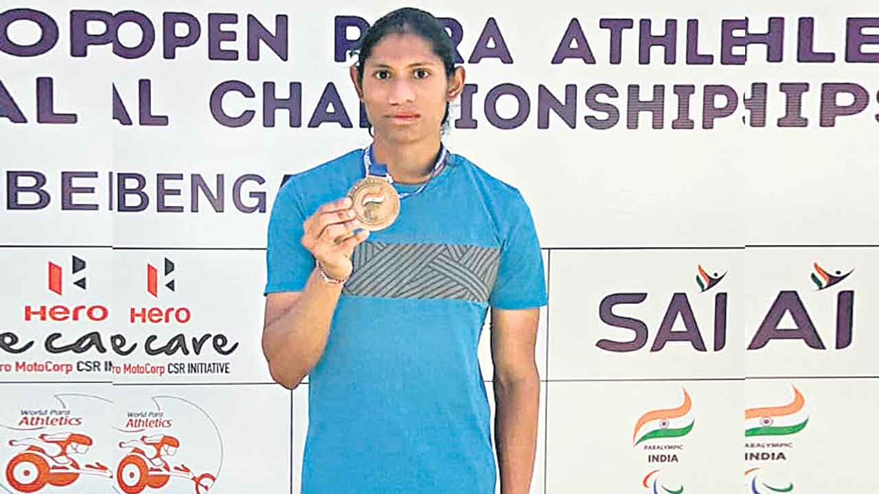 Jivanji Deepthi | పారా అథ్లెటిక్స్‌ చాంపియన్‌షిప్‌.. పసిడి పతకంతో మెరిసిన తెలంగాణ యువ అథ్లెట్‌ జివాంజీ దీప్తి