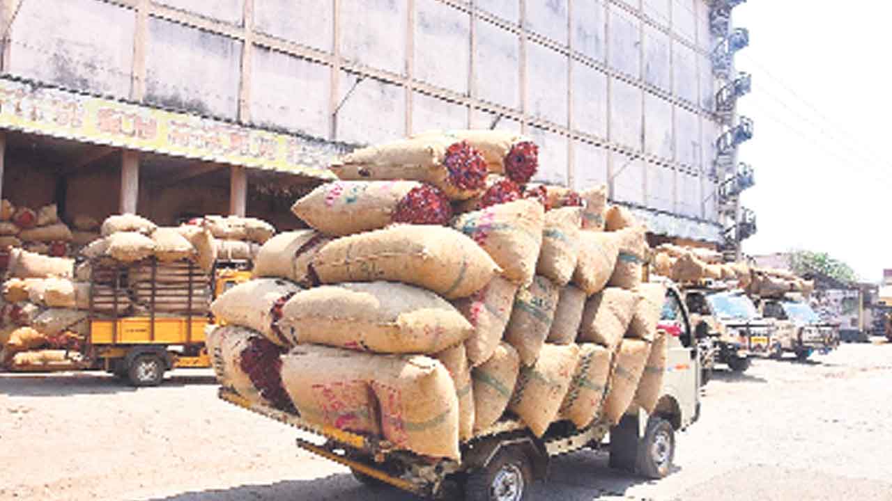 హౌజ్ పుల్ కోల్డ్‌స్టోరేజీలు