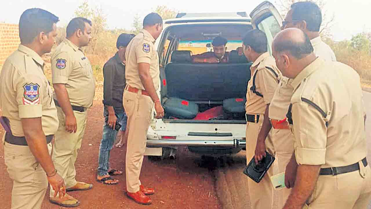 అంతర్రాష్ట్ర సరిహద్దుల్లో పకడ్బందీ తనిఖీలు