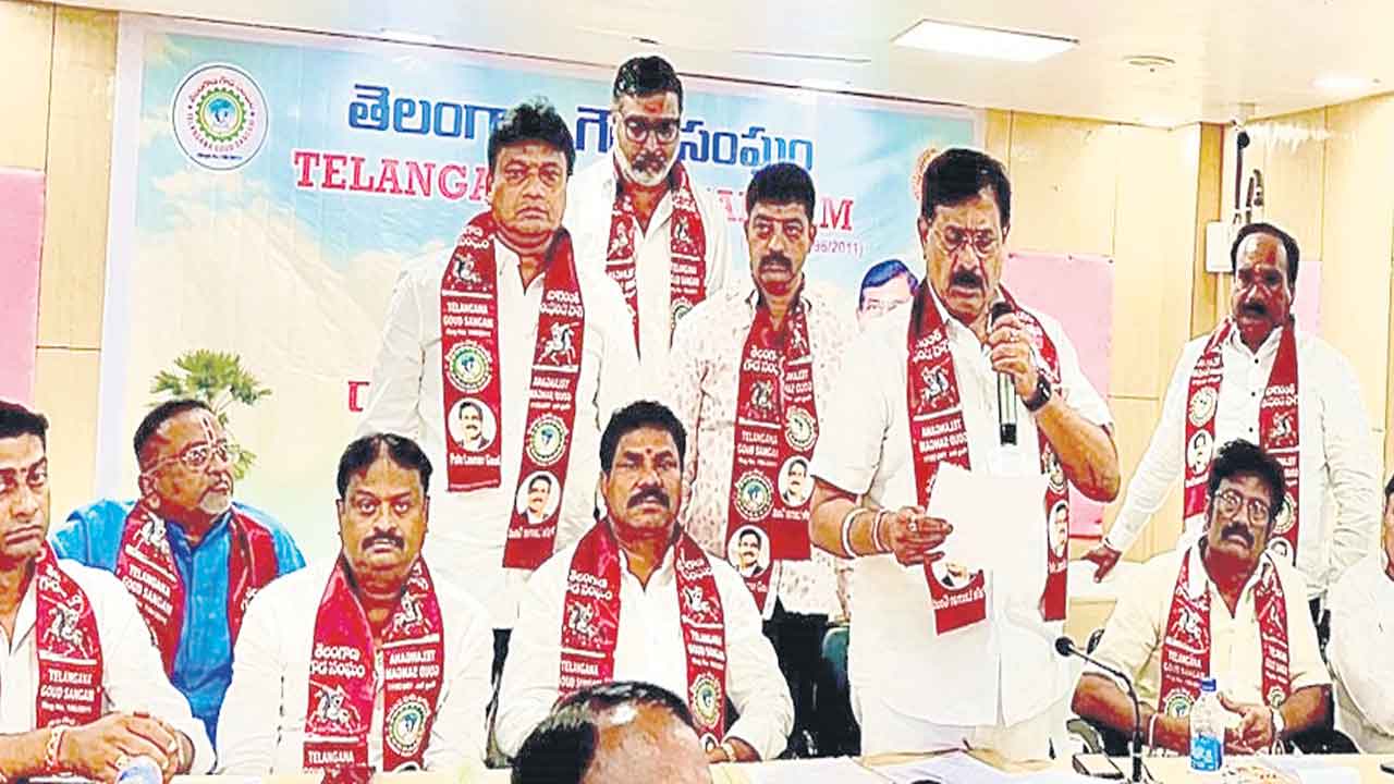 కల్లు దుకాణాల నిర్వీర్యానికి కుట్రలు