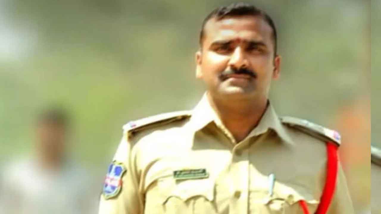 Phone Tapping Case | ఫోన్‌ ట్యాపింగ్‌ కేసు.. ఆ ముగ్గురిపై  లుక్‌ఔట్‌ నోటీసులు