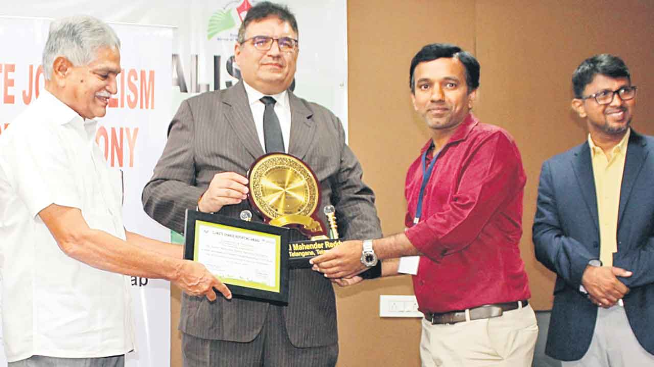 వాతావరణ మార్పులపై జర్నలిస్టులకు శిక్షణ ఇస్తాం