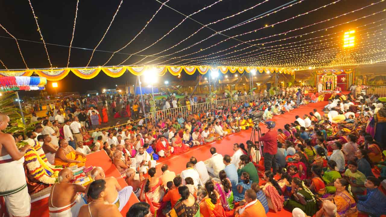 వైభవంగా ఎదుర్కోలు మహోత్సవం