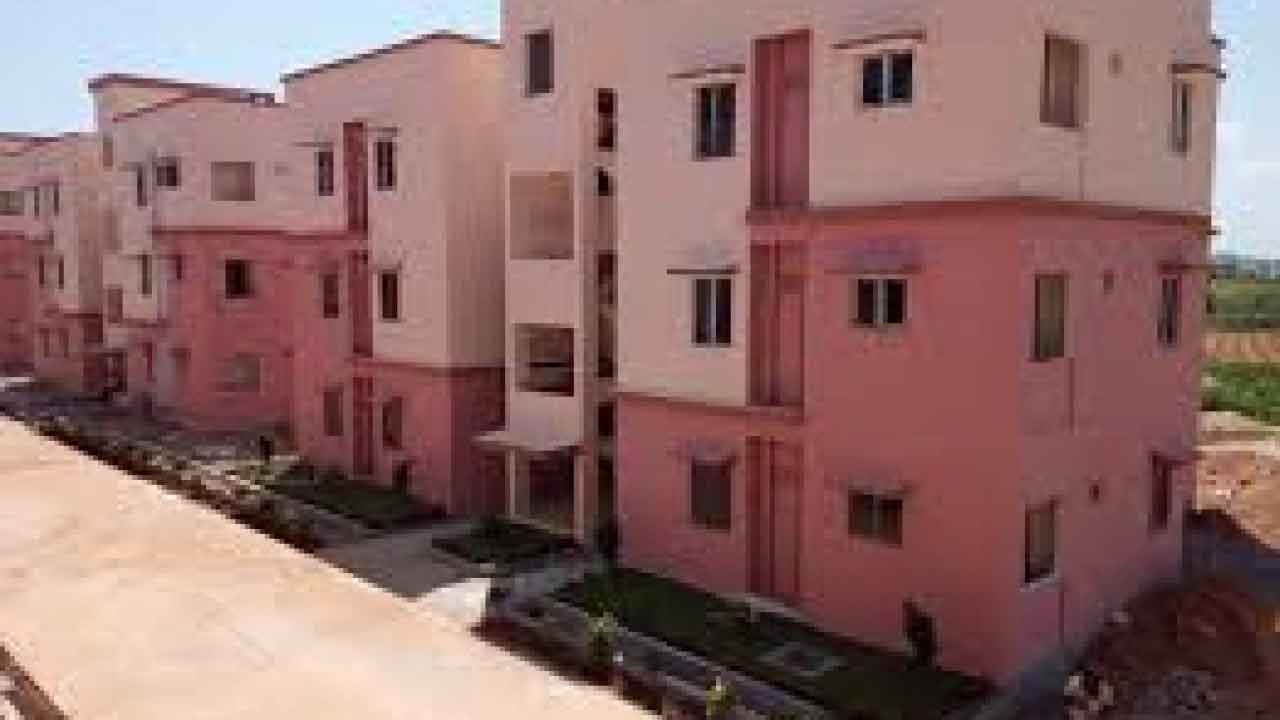 మూసీ నిరాశ్రయులకు డబుల్‌ బెడ్రూం ఇండ్లు