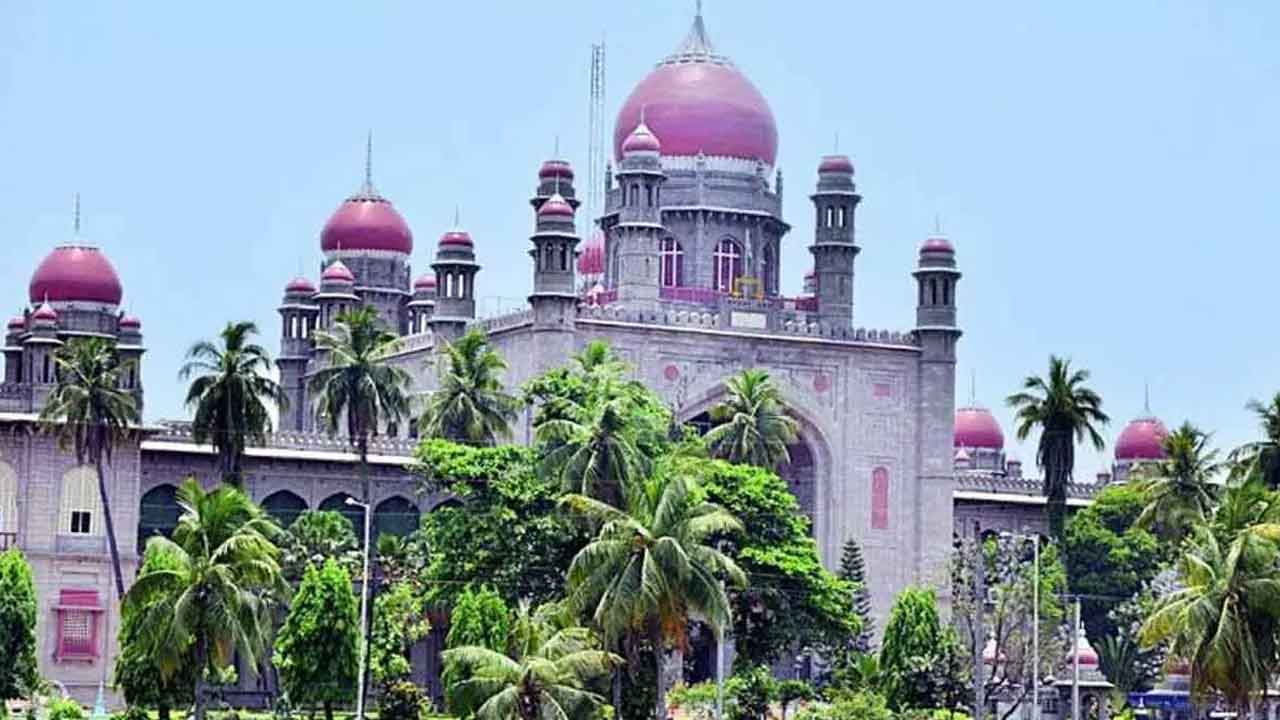 జడ్జి కుమారుడిపై కేసు