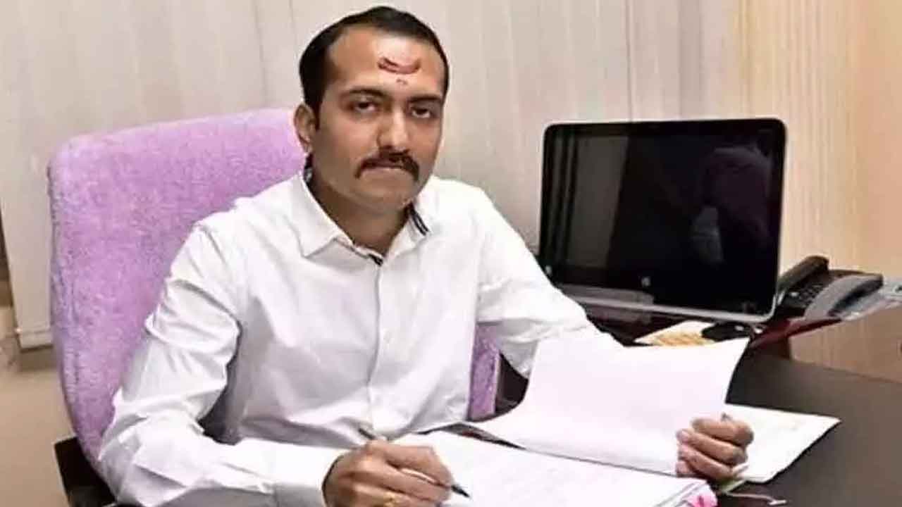 గోదావరి ప్రాజెక్టులపై పాటిల్‌ సమీక్ష