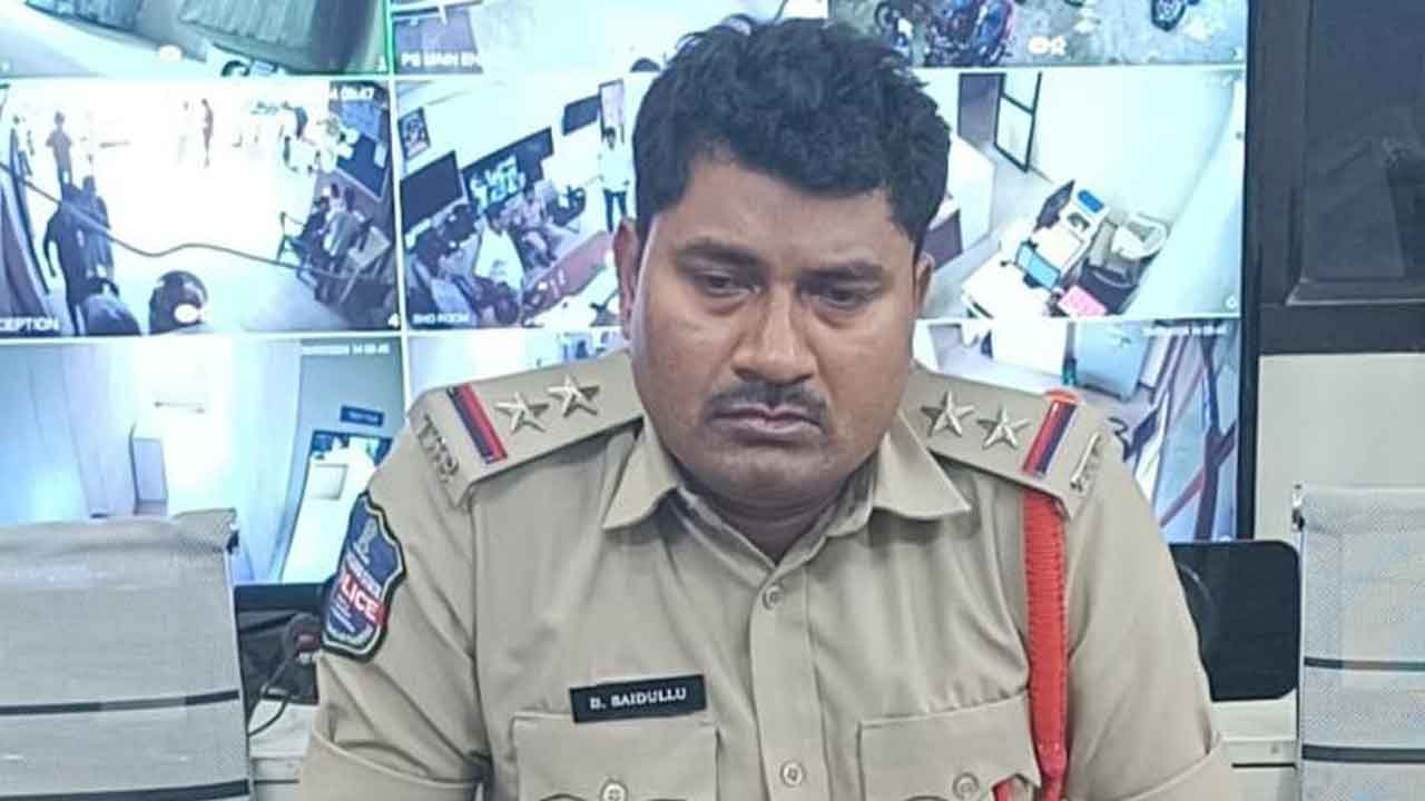 ఏసీబీకి చిక్కిన మీర్పేట ఎస్సై