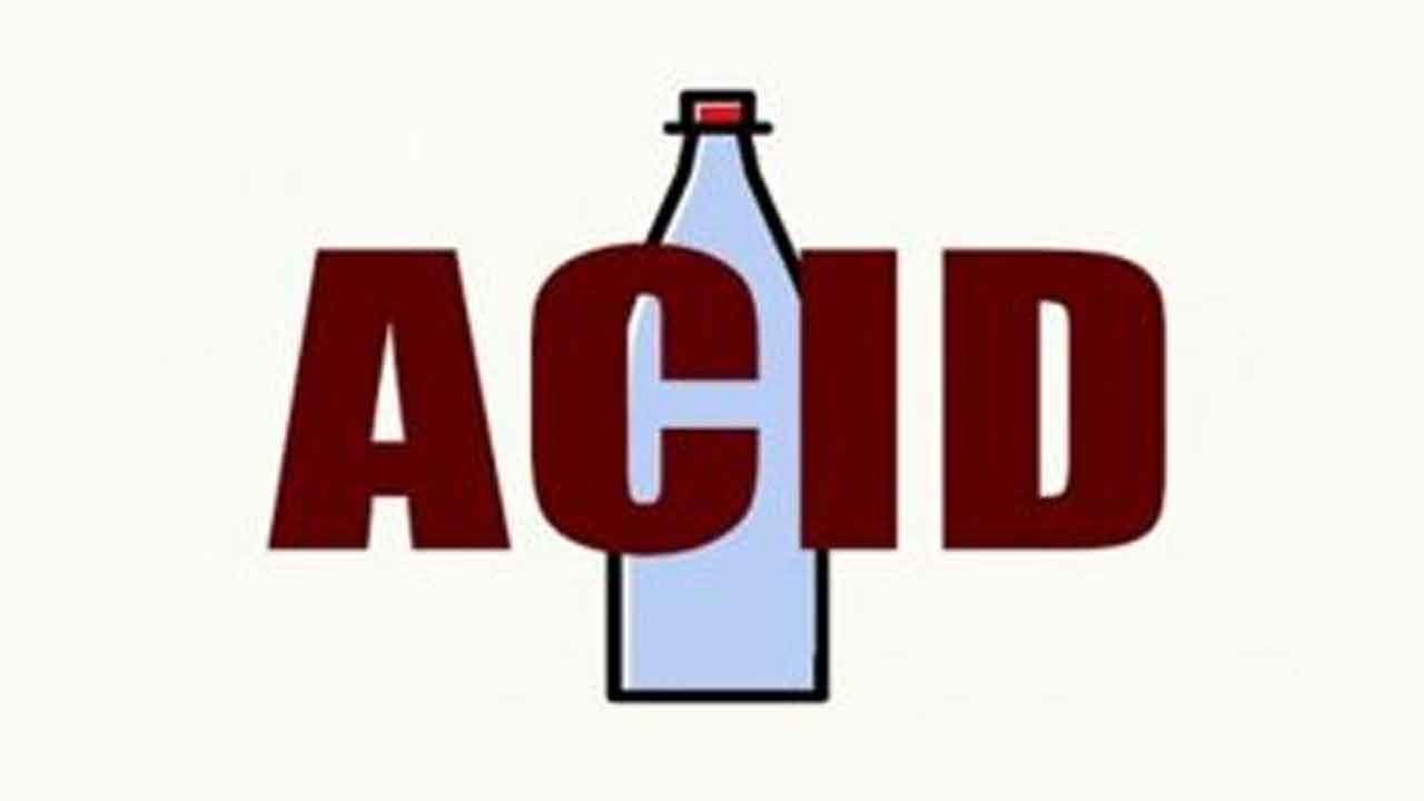 మాజీ భర్తపై యాసిడ్‌ దాడి