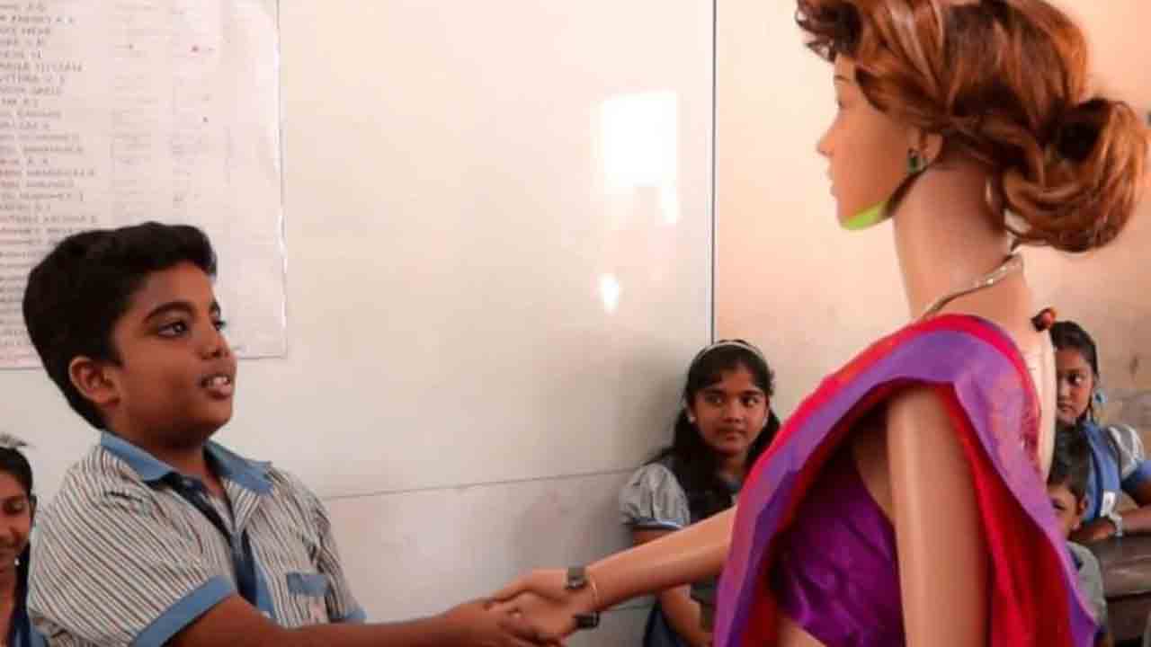 AI Teacher | కేరళ పాఠశాలలో ఏఐ పంతులమ్మ పాఠాలు.. దేశంలోనే తొలిసారి..