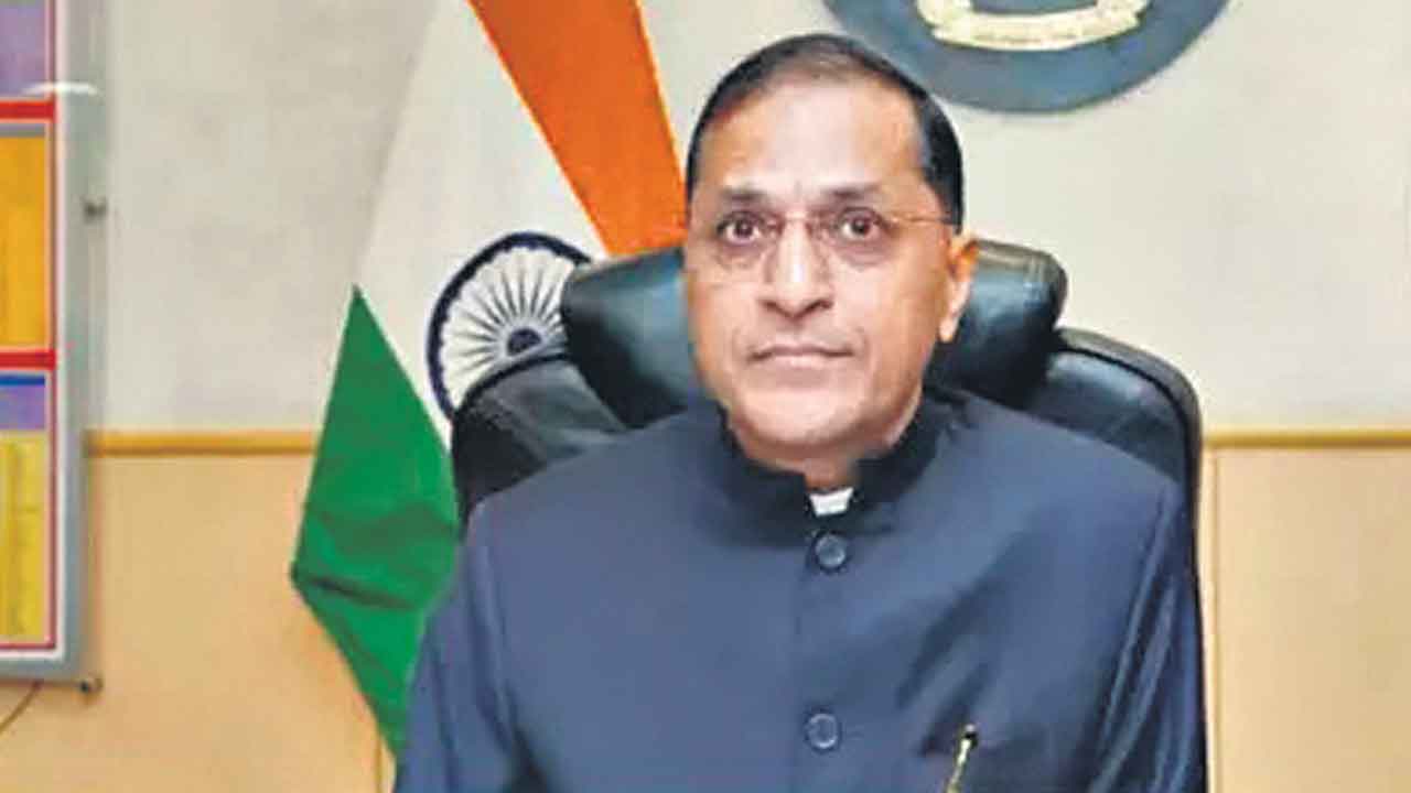 Arun Goel | విభేదాలు సీఈసీతోనా? మోదీ ప్రభుత్వంతోనా ?.. గోయల్‌ రాజీనామాపై ప్రతిపక్షాలు