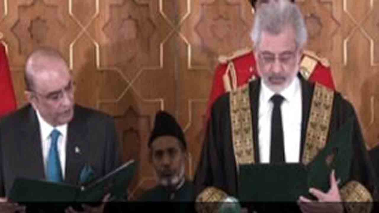 Pakistan | పాక్‌ 14వ అధ్యక్షుడిగా అసిఫ్‌ అలీ జర్దారీ ప్రమాణం