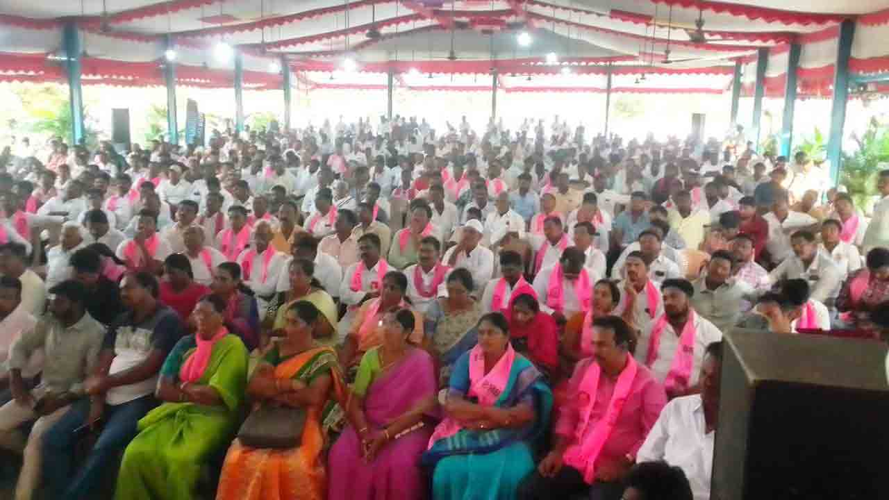 హుజూర్‌నగర్‌ కేడర్‌ అంతా బీఆర్‌ఎస్‌ వెంటే..