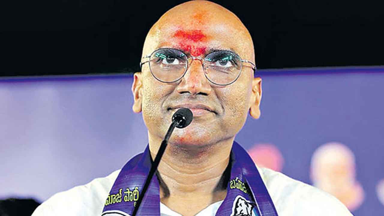 మోదీవి బ్లాక్‌మెయిల్‌ రాజకీయాలు