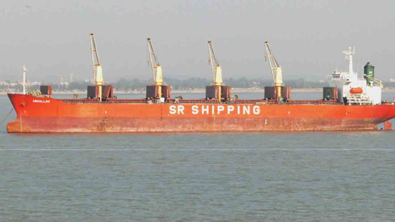 Hijack | హిందూ మహాసముద్రంలో బంగ్లాదేశ్‌ నౌక హైజాక్‌