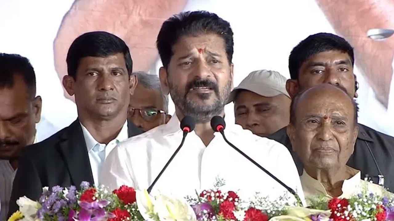 ముస్లింలు, క్రిస్టియన్ల అభ్యున్నతికి కృషి