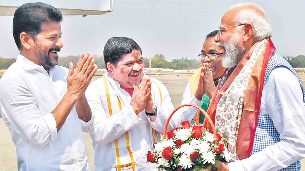 ఔను.. మోదీ పెద్దన్నే!.. రాష్ట్రంలో అదానీ పెట్టుబడులు పెడితే తప్పేముంది