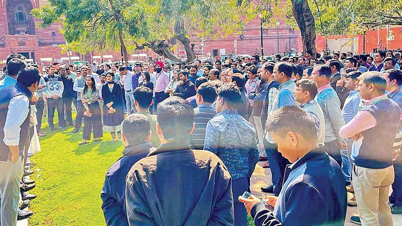 పదోన్నతులపై ఇంత జాప్యమా?