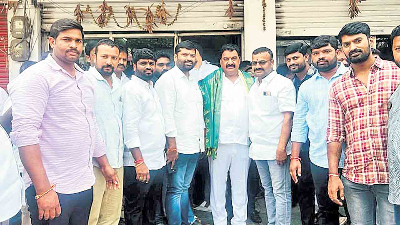 అందుబాటులో ఉంటా…అభివృద్ధి చేస్తా