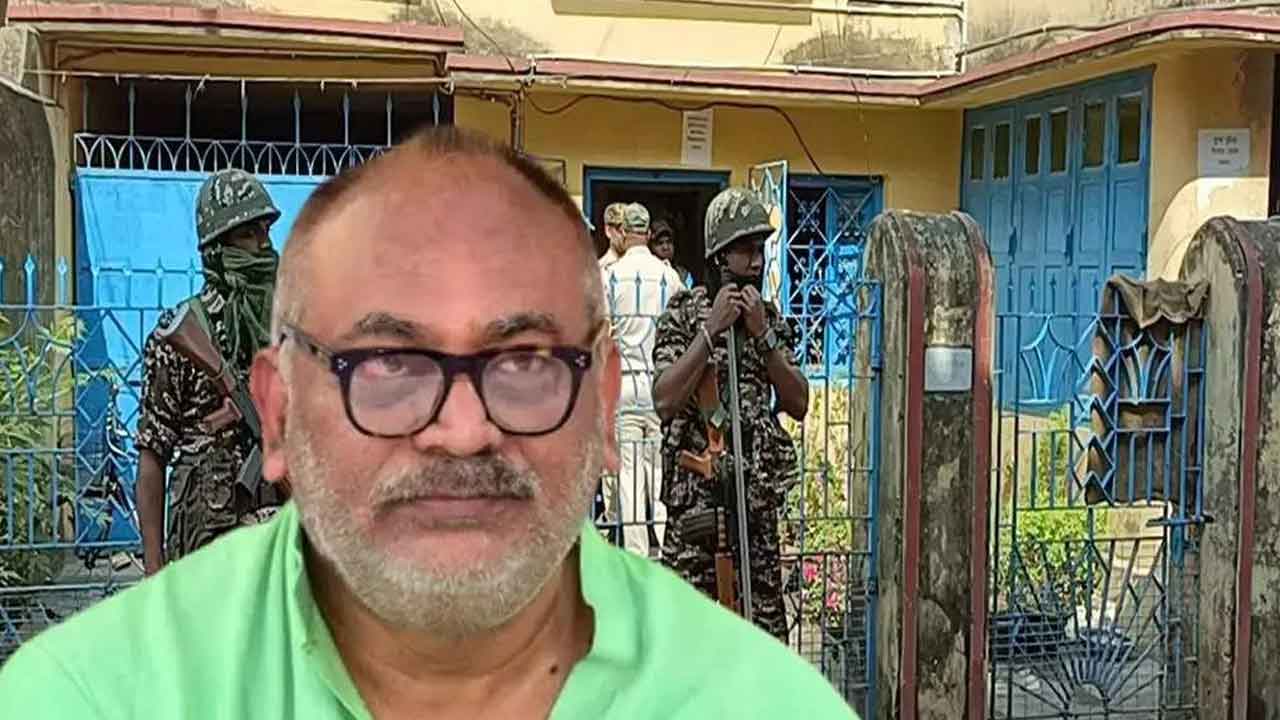 ED Raids | బెంగాల్‌ మంత్రి నివాసంలో ఈడీ సోదాలు.. ప్రతిపక్ష పార్టీల నేతలే టార్గెట్‌గా కేంద్ర దర్యాప్తు ఏజెన్సీల దాడులు!