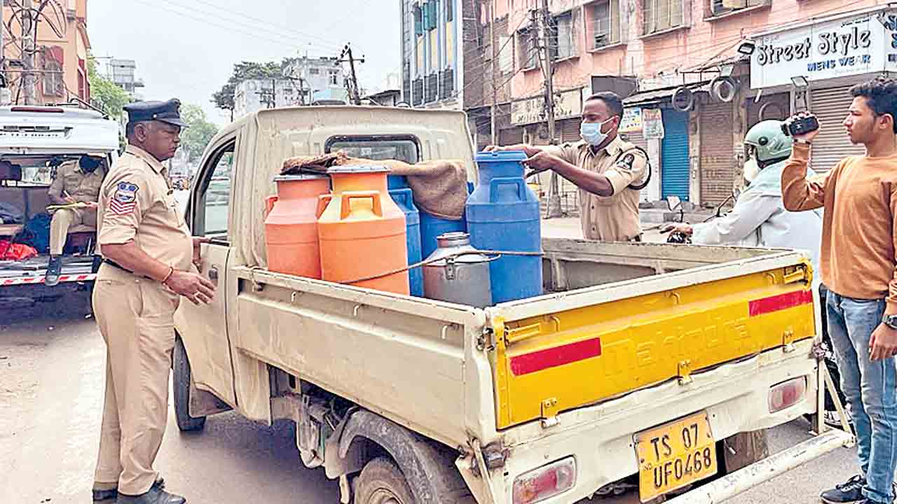 ఆధారం చూపితే.. నగదు వెనక్కి
