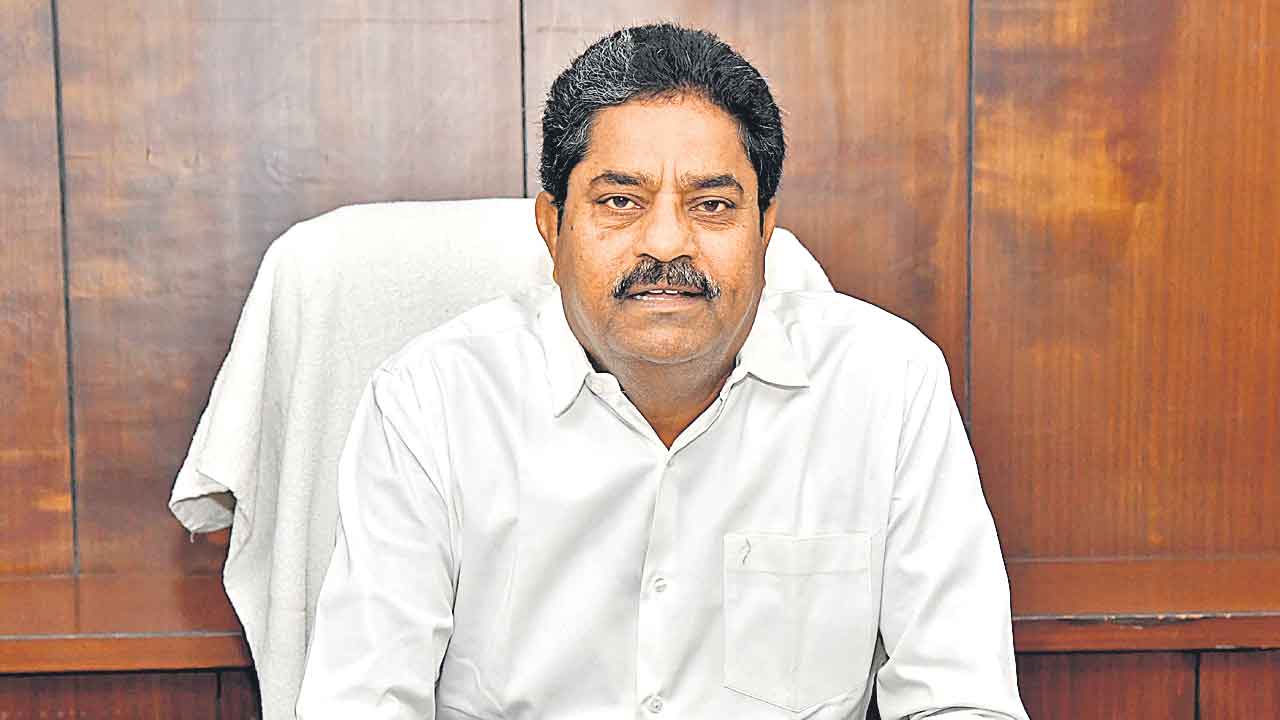 రాజకీయాలకతీతంగా సెస్‌ అభివృద్ధి