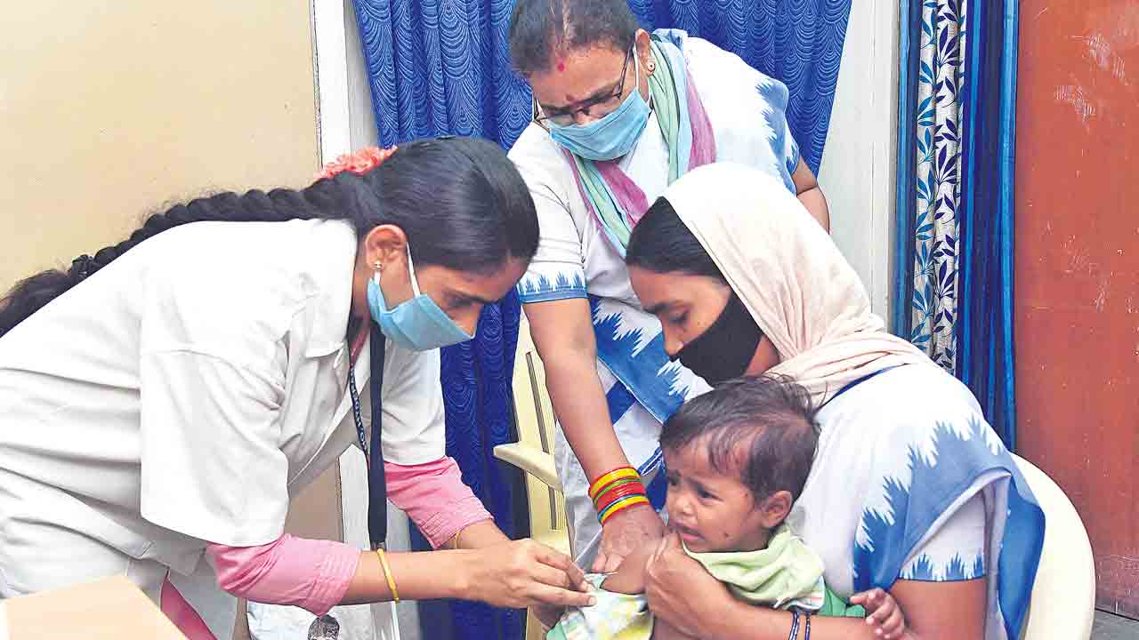 Vaccination | పిల్లలకు ఆరోగ్య రక్షణగా టీకాలు.. సకాలంలో వ్యాక్సినేషన్‌తో 90శాతం వ్యాధులు దూరం