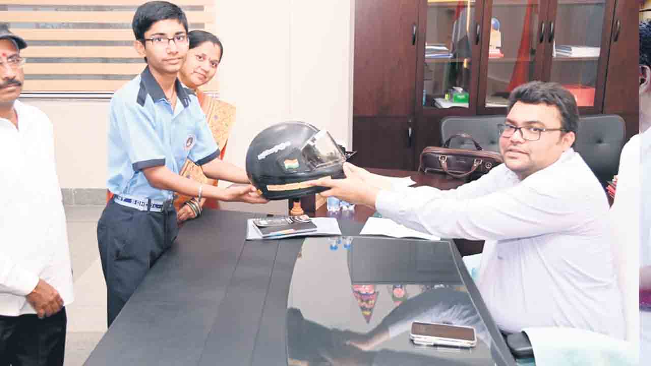 సిద్ధ్దాంత్‌ సాయి ప్రతిభ అభినందనీయం