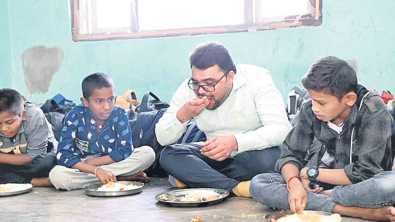 విద్యార్థుల ఆరోగ్యంపై ప్రత్యేక శ్రద్ధ చూపాలి