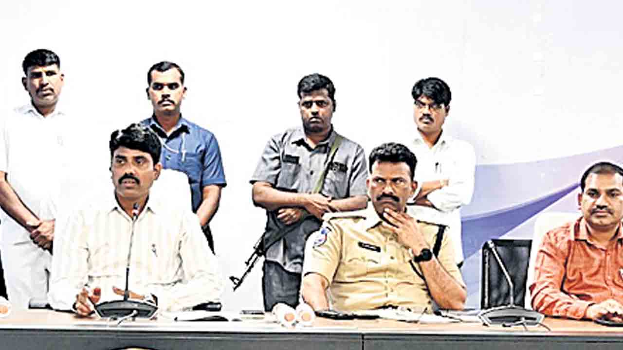 ఎన్నికలు పారదర్శకంగా నిర్వహించాలి