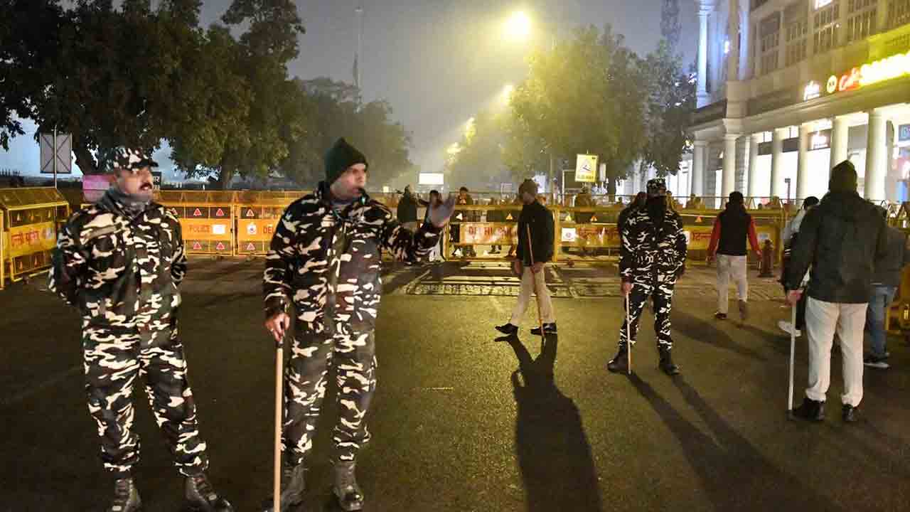 Delhi Police | బెంగళూరు కేఫ్‌లో బాంబ్‌ బ్లాస్ట్‌.. ఢిల్లీలో పోలీసులు హై అలర్ట్‌