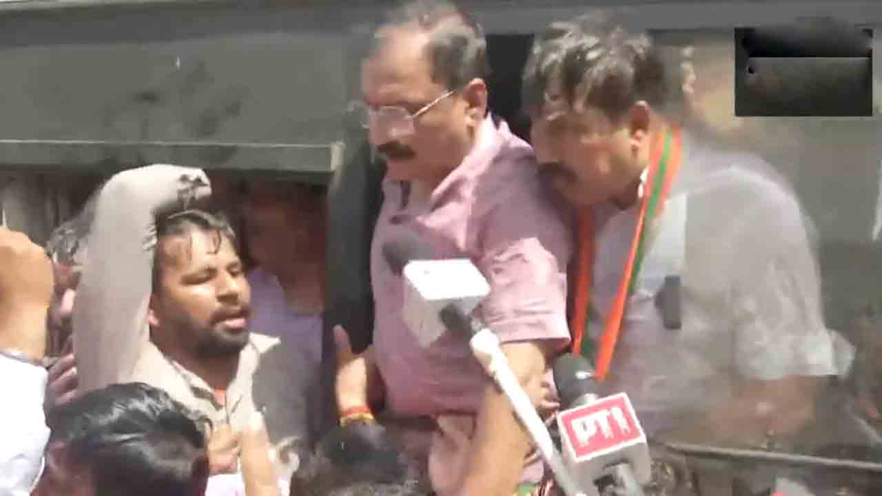 Protest | కేజ్రీవాల్‌ సీఎం పదవికి రాజీనామా చేయాలి.. ఢిల్లీలో బీజేపీ ఆందోళన..