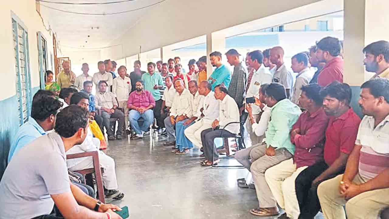 ముదిరాజ్‌ల గ్రామ బహిష్కరణ