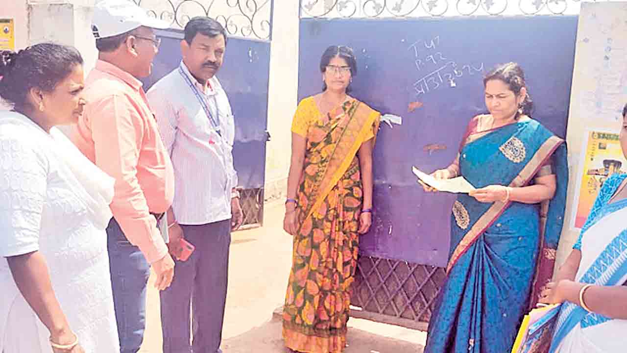 ఇంటిఇంటికీ పోలియో చుక్కలు