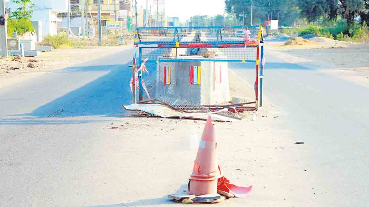 సెంట్రల్‌ లైటింగ్‌ కటేనా ?