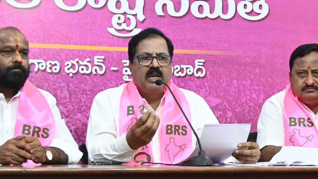 ఉద్యోగుల్లో చీలికకు కాంగ్రెస్‌ యత్నం