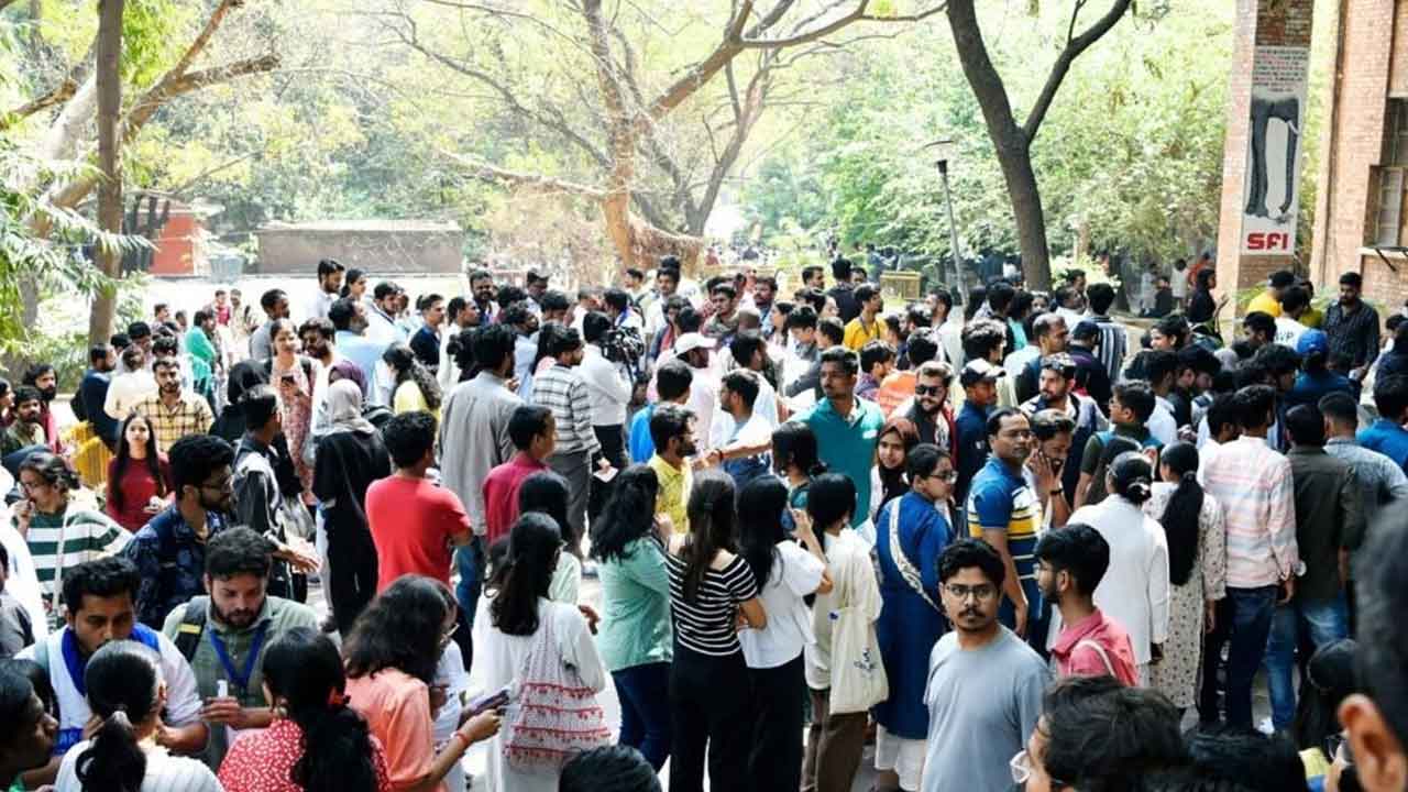 జేఎన్‌యూ ఎన్నికల్లో లెఫ్ట్‌ హవా