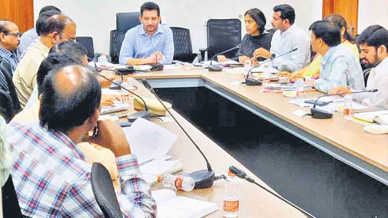 పార్లమెంట్‌ ఎన్నికలకు సిద్ధంగా ఉండండి