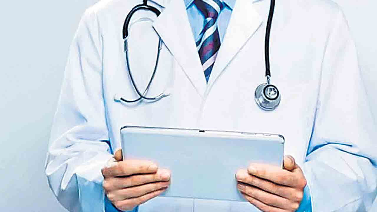 DME | డీఎంసీ పోస్టు అంటేనే ఉలిక్కి పడుతున్న అధికారులు.. పదవిపై వైద్యాధికారుల్లో విముఖత