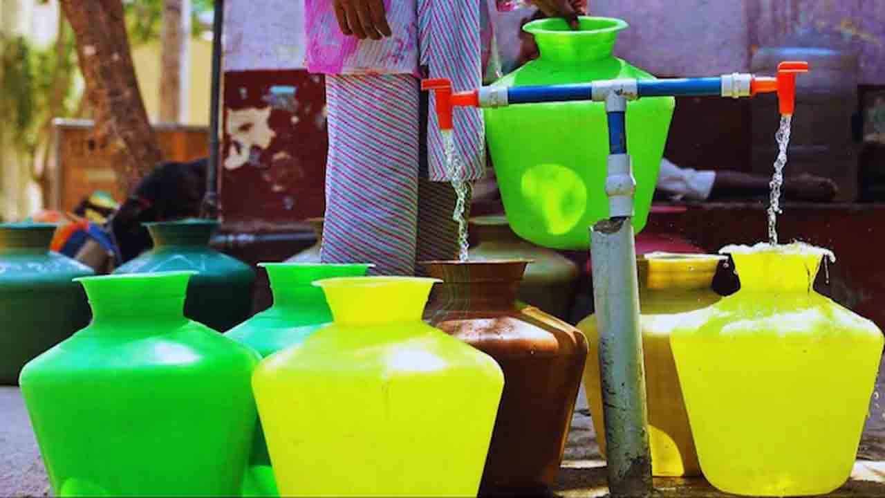 protect water | నీటిని వేస్ట్‌ చేస్తే రూ.5వేలు ఫైన్‌.. బెంగళూరు హౌసింగ్‌ సొసైటీ కీలక నిర్ణయం