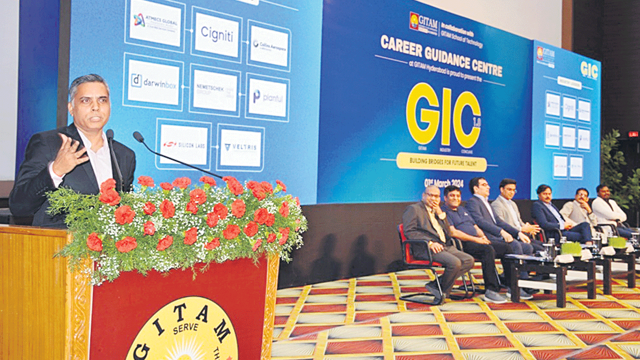 నైపుణ్యాలను మెరుగు పర్చుకోవాలి