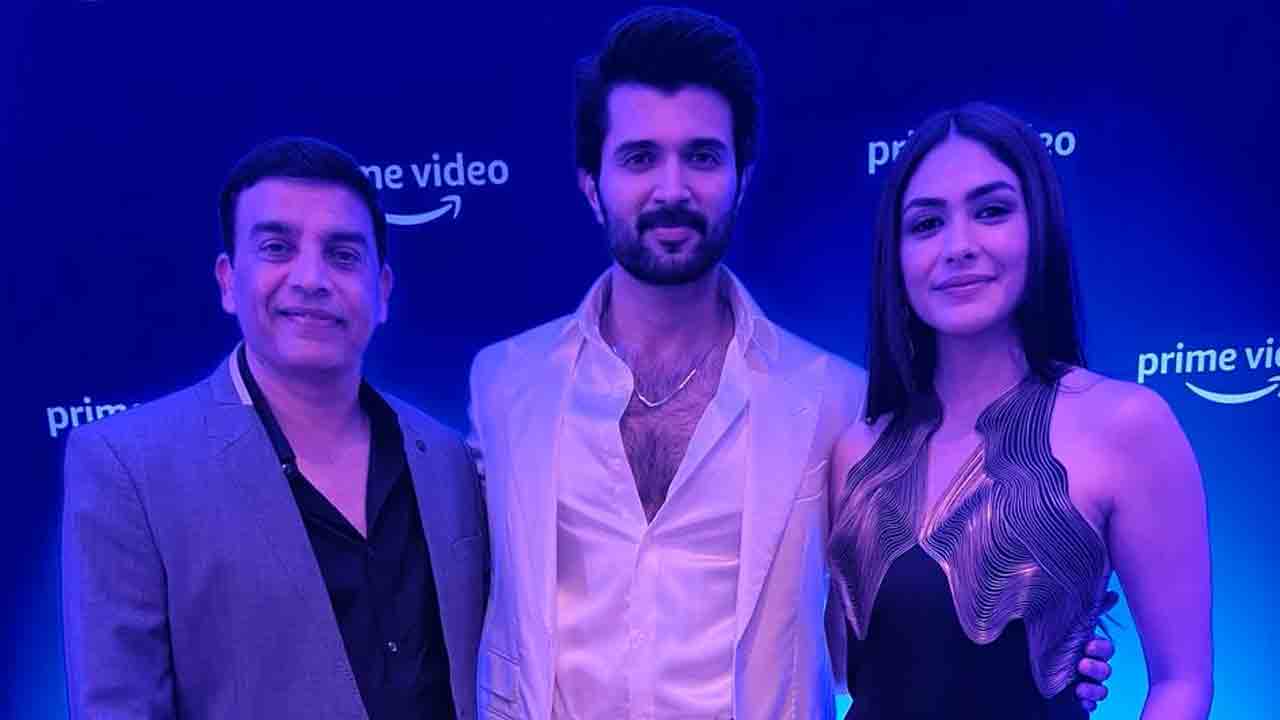 Family Star | అమెజాన్‌ ప్రైమ్‌ ఈవెంట్‌లో ఫ్యామిలీ స్టార్ టీం.. ట్రెండింగ్‌లో స్టిల్స్‌