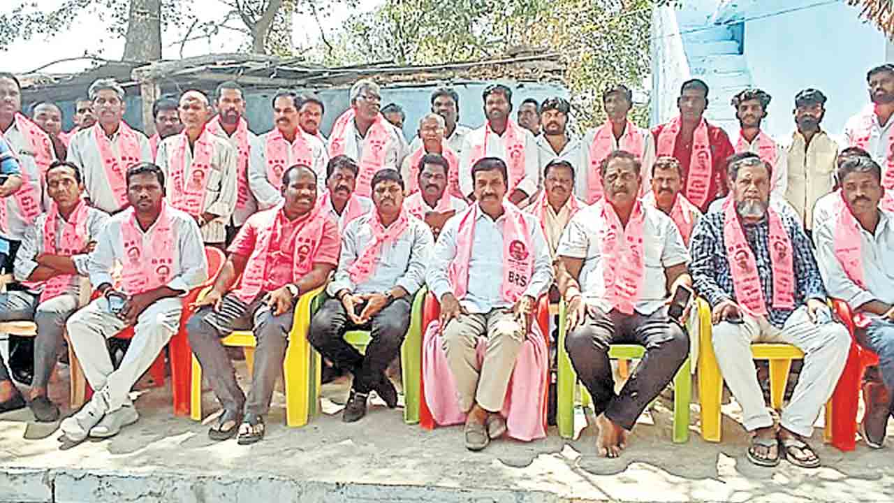 హామీలకు కాంగ్రెస్‌ సర్కార్‌ ఎగనామం