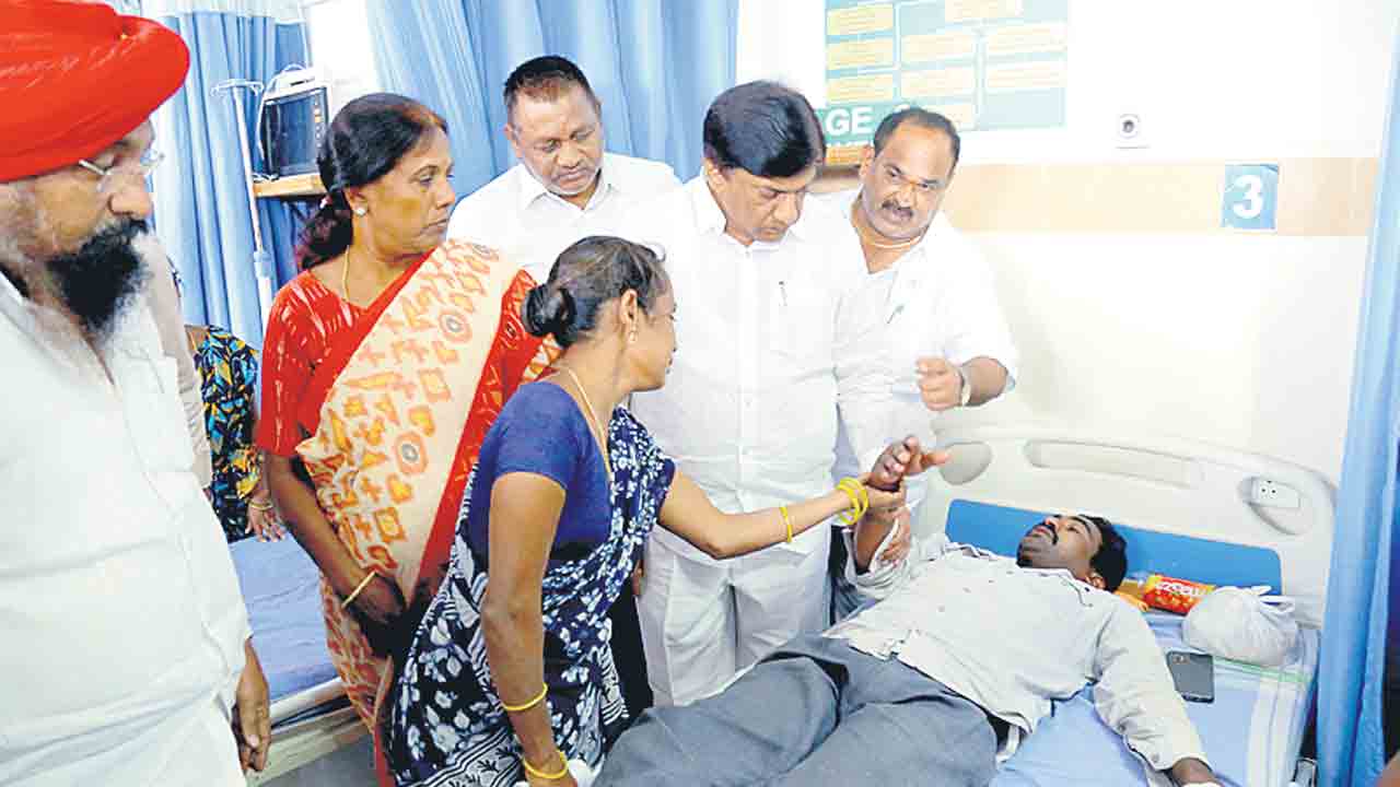 కాంగ్రెస్‌ పాలనలో రైతులకు కన్నీళ్లే..