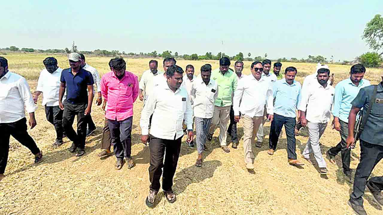నీళ్లున్నా ఇవ్వలేని కాంగ్రెస్‌ సర్కారు