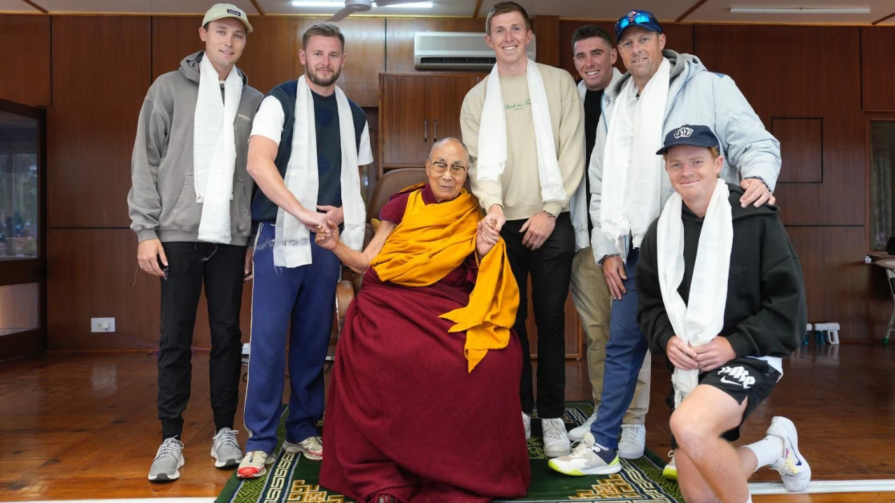 IND vs ENG 5th Test | దలైలామాను కలిసిన ఇంగ్లండ్‌ క్రికెట్‌ టీమ్‌