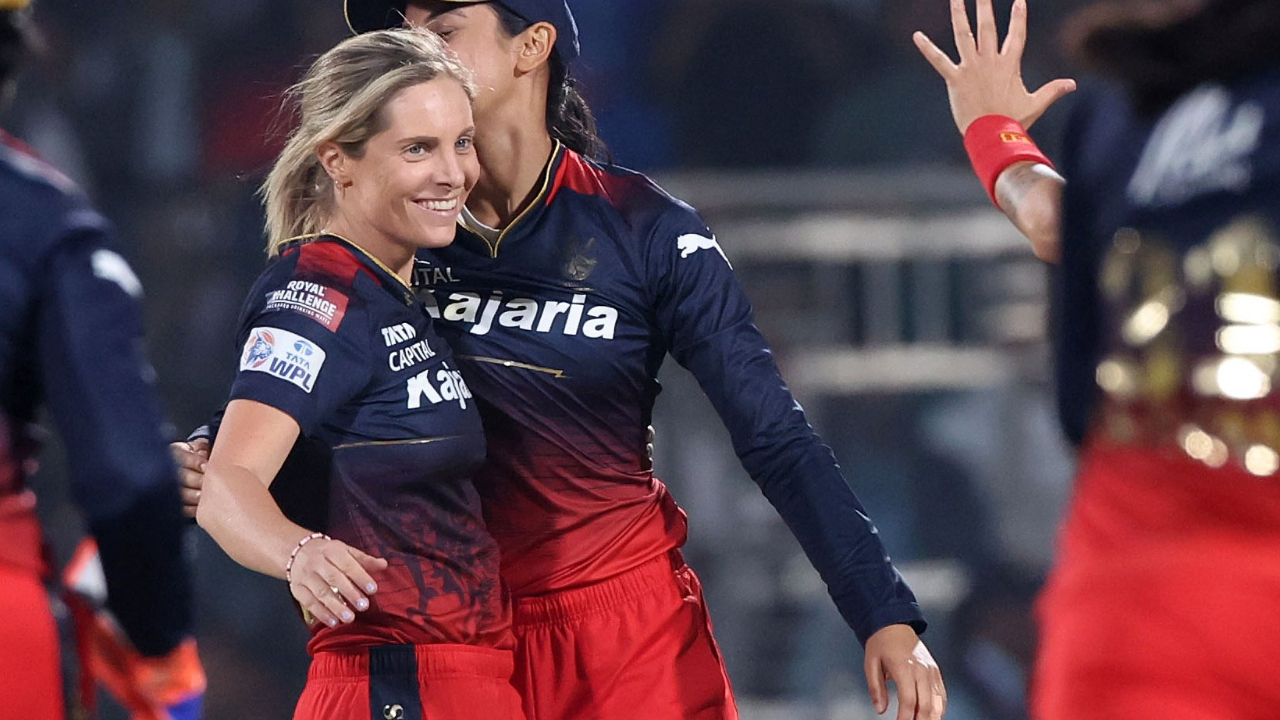 WPL 2024 Final | ఢిల్లీకి షాకిచ్చిన మొలినెక్స్‌.. ఒకే ఓవర్లో మూడు వికెట్లు